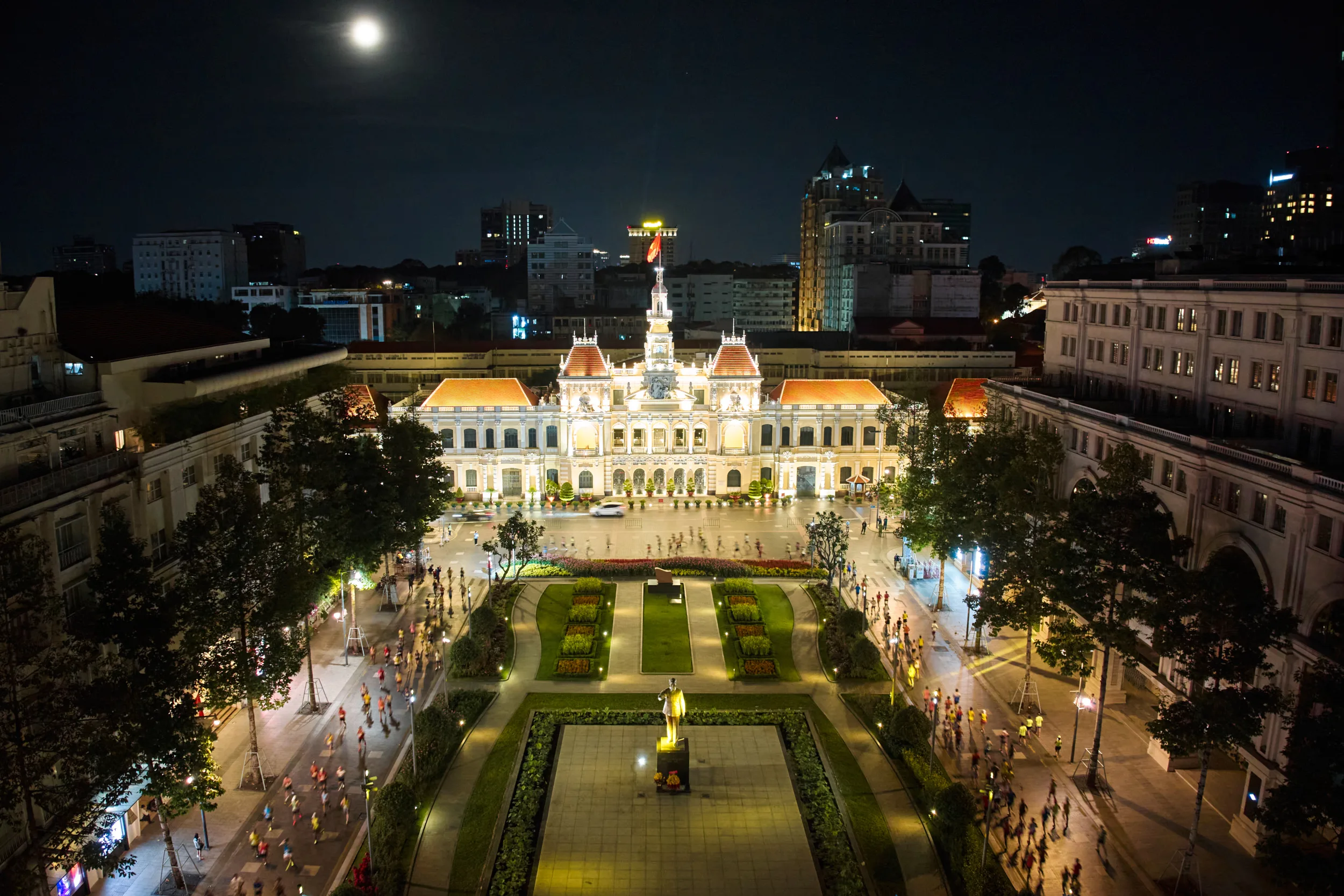 quay phim chup anh su kien hcmc marathon 2025